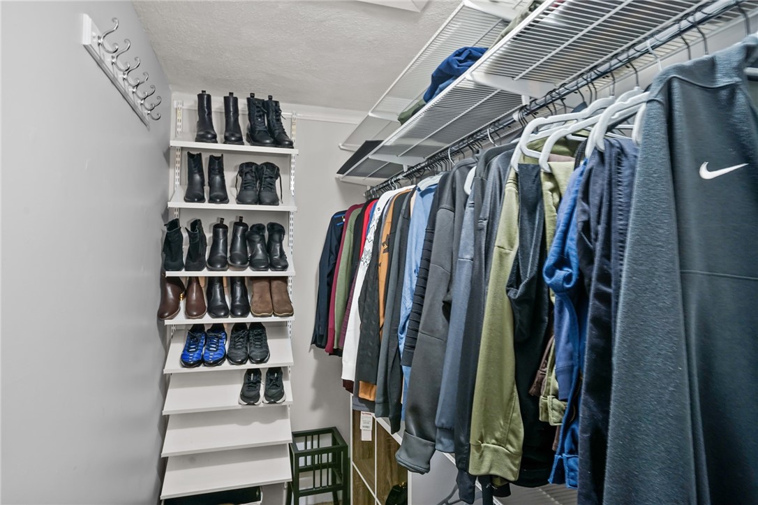 244 Mayfield Avenue, Unit F Cranston, RI 02920 - Photo 29 of 33