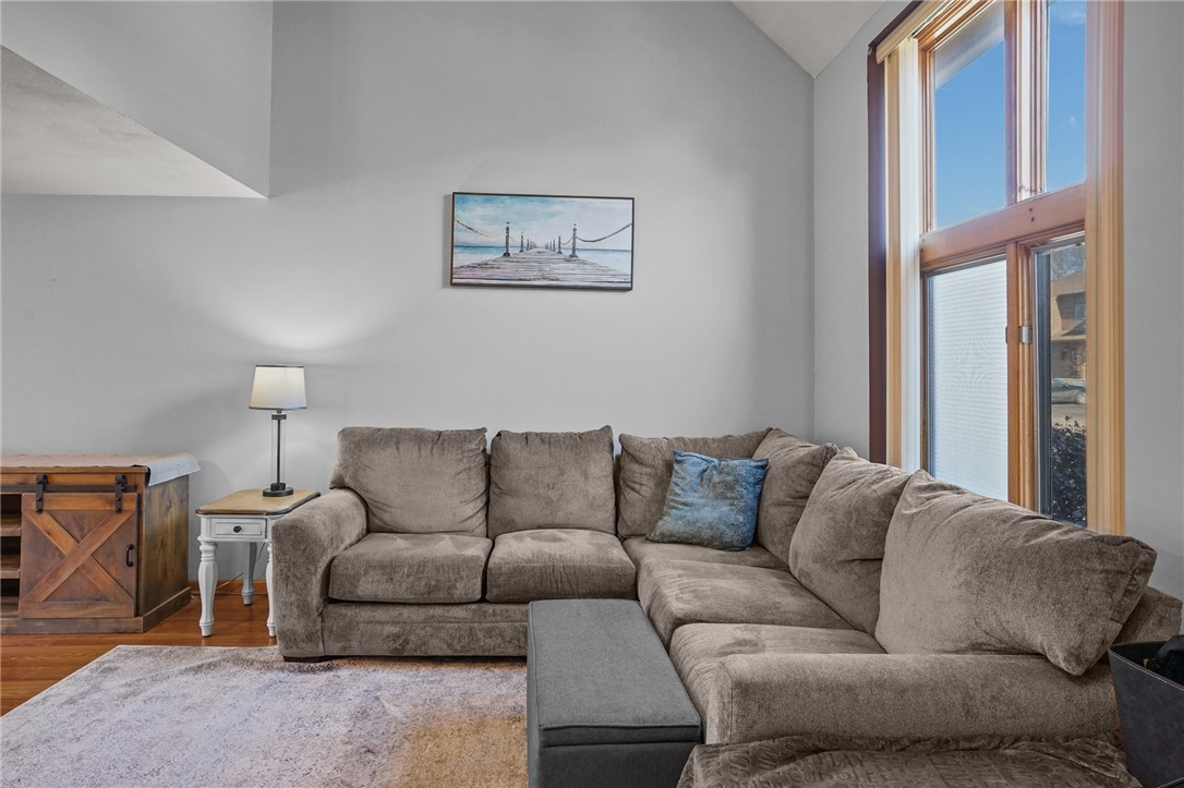 244 Mayfield Avenue, Unit F Cranston, RI 02920 - Photo 10 of 33