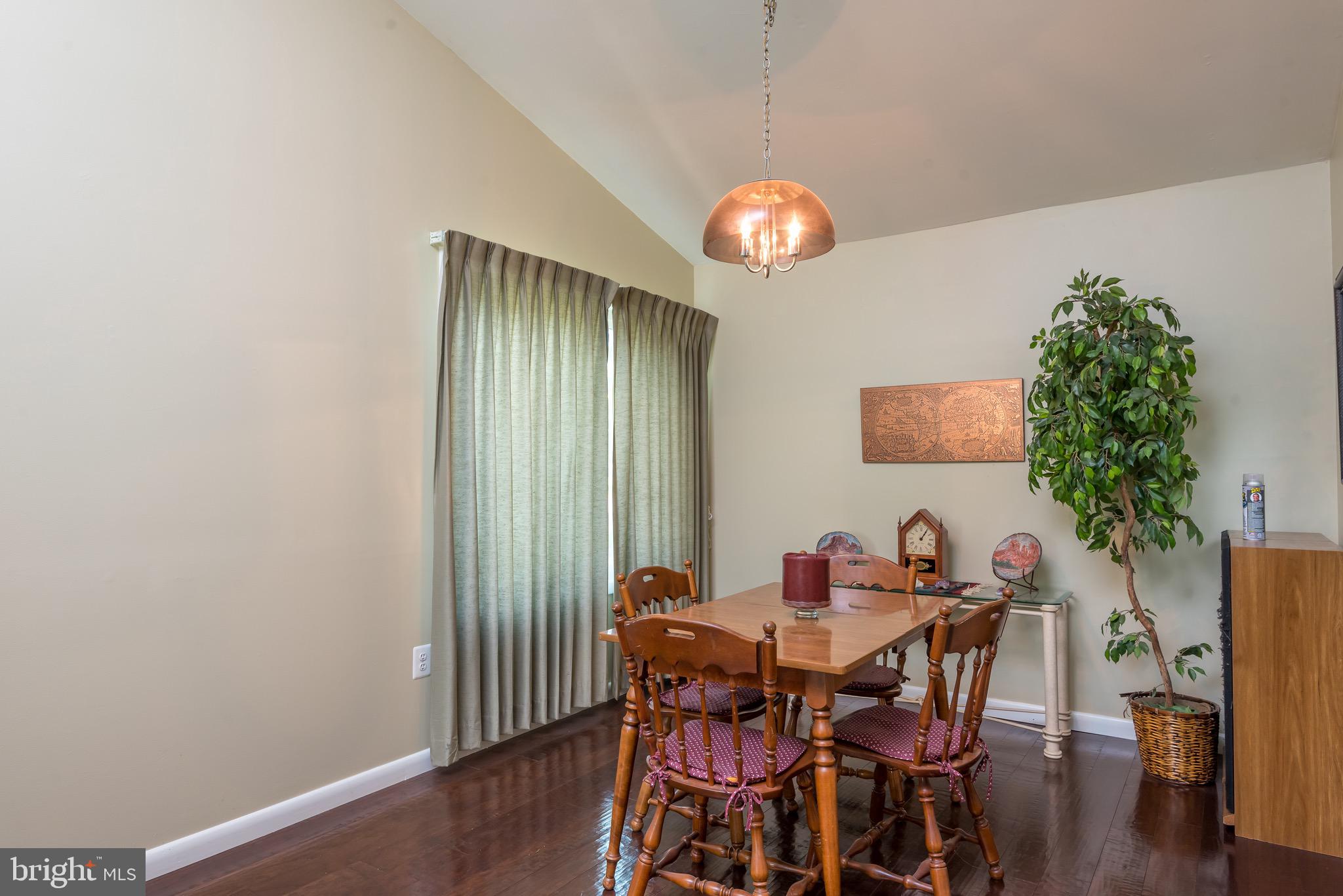 107 South Cottage Road Sterling, VA 20164 - Photo 12 of 25 Gallery Image 12