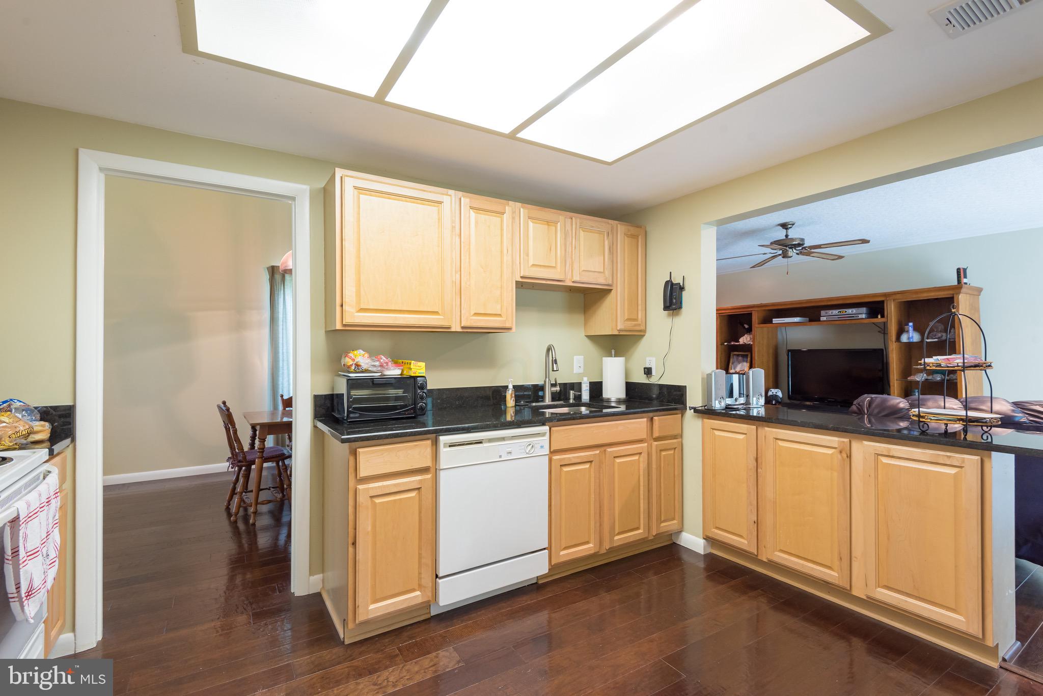 107 South Cottage Road Sterling, VA 20164 - Photo 16 of 25 Gallery Image 16