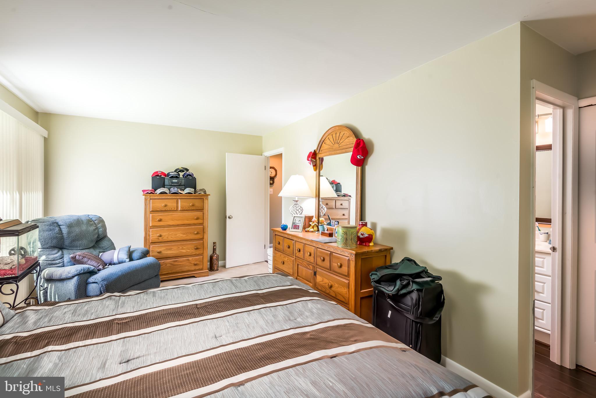 107 South Cottage Road Sterling, VA 20164 - Photo 21 of 25 Gallery Image 21