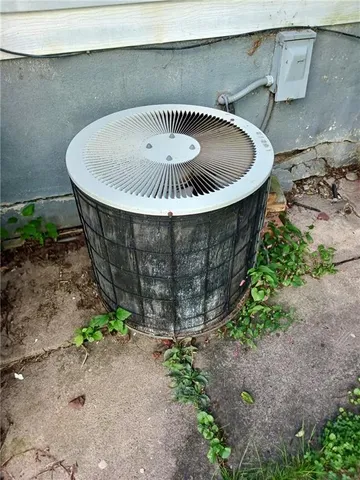 view of utility room