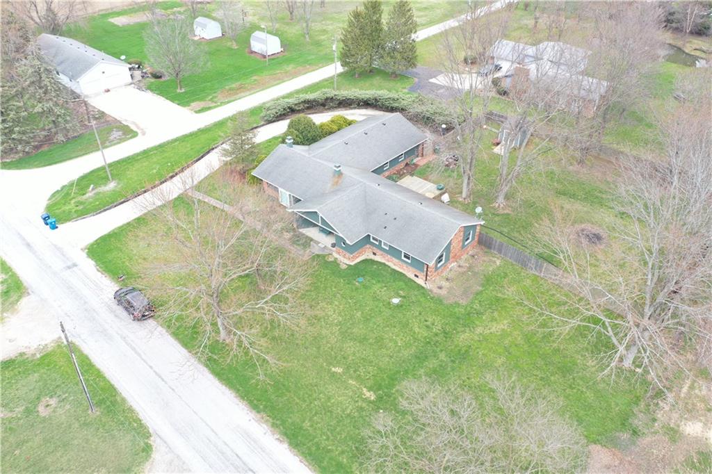 23395 Dunbar Road Sheridan, IN 46069 - Photo 34 of 36 Gallery Image 34
