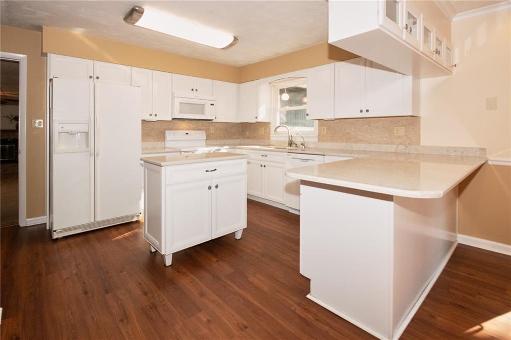23395 Dunbar Road Sheridan, IN 46069 - Photo 9 of 36 Gallery Image 9