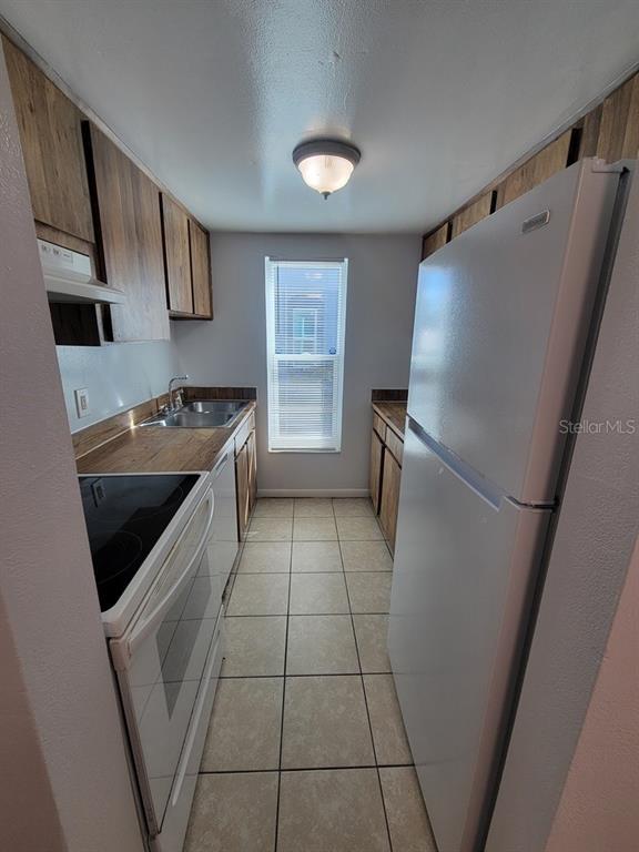 5122 Temple Heights Road, Unit D Tampa, FL 33617 - Photo 6 of 16