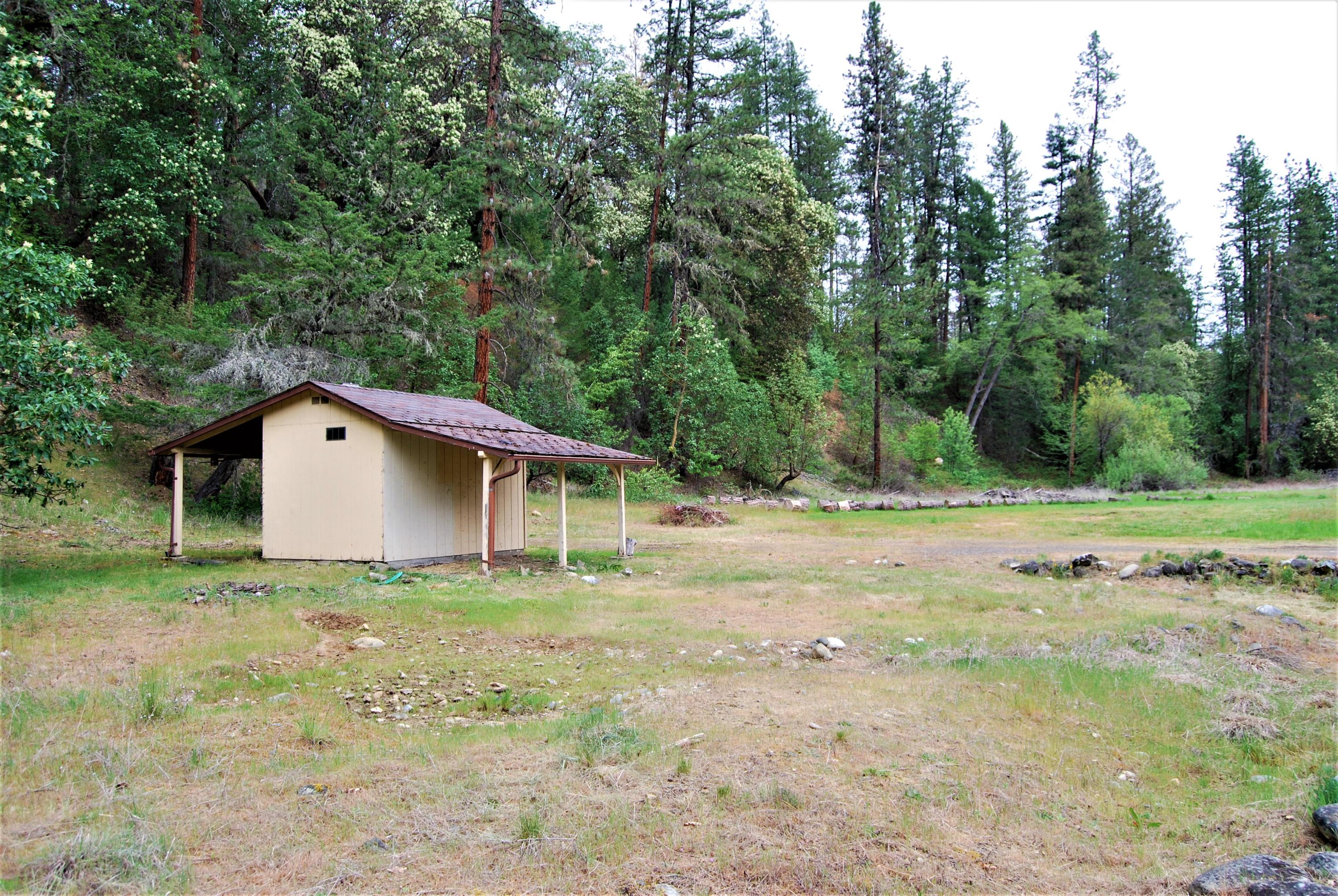 5994 Upper Applegate Road Jacksonville, OR 97530 - Photo 3 of 21 4