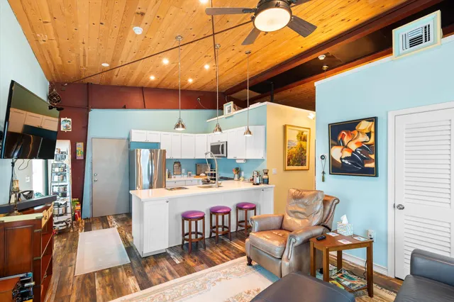 $1,825,000 | 5635 MacDonald Avenue, Stock Island, FL 33040