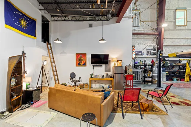 $1,825,000 | 5635 MacDonald Avenue, Stock Island, FL 33040