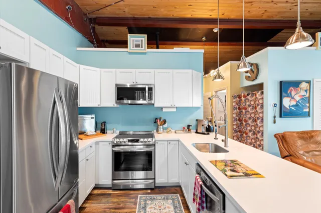 $1,825,000 | 5635 MacDonald Avenue, Stock Island, FL 33040