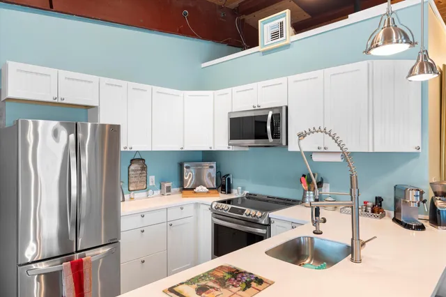 $1,825,000 | 5635 MacDonald Avenue, Stock Island, FL 33040