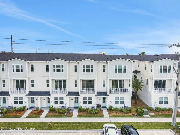 $599,990 | 16 North Beach Way, Jacksonville Beach, FL 32250