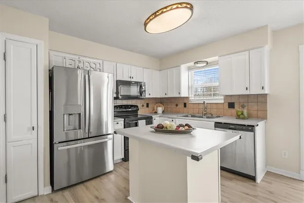 $255,000 | 200 Gregg Street, Grain Valley, MO 64029