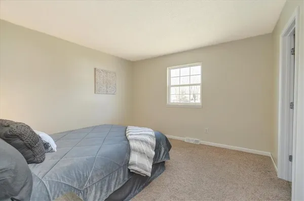 $255,000 | 200 Gregg Street, Grain Valley, MO 64029