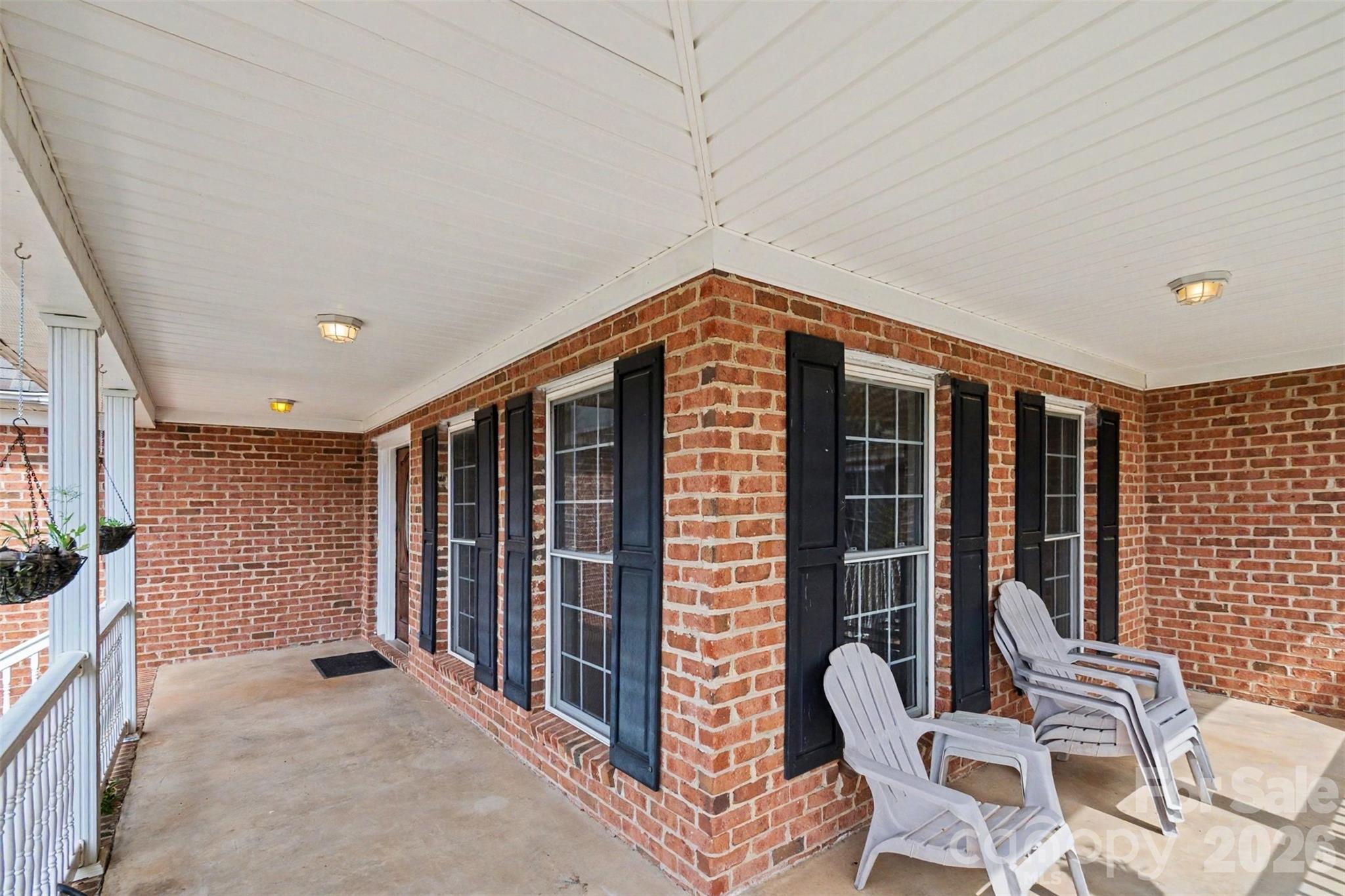 112 Hancock Crossing Clover, SC 29710 - Photo 3 of 28