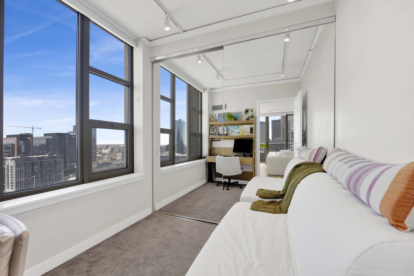 200 North Jefferson Street, Unit 2301 Chicago, IL 60661 - Photo 12 of 24