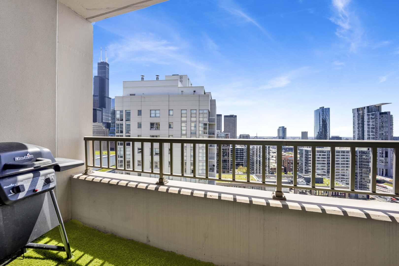 200 North Jefferson Street, Unit 2301 Chicago, IL 60661 - Photo 16 of 24