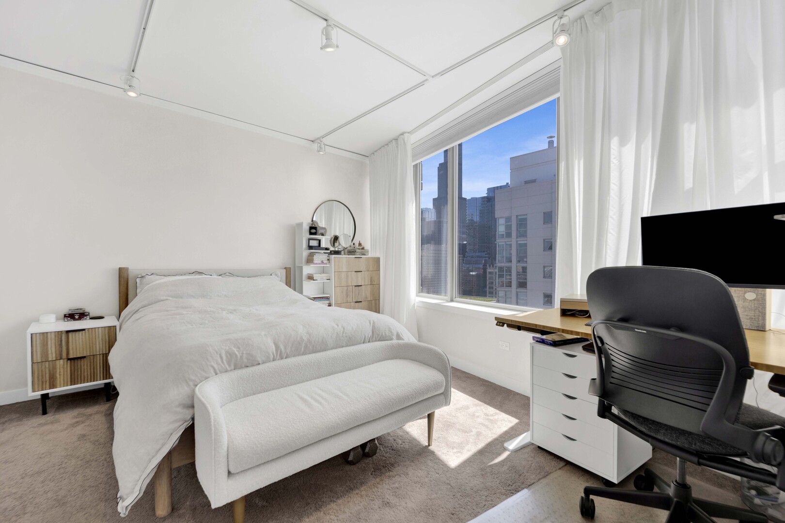 200 North Jefferson Street, Unit 2301 Chicago, IL 60661 - Photo 9 of 24