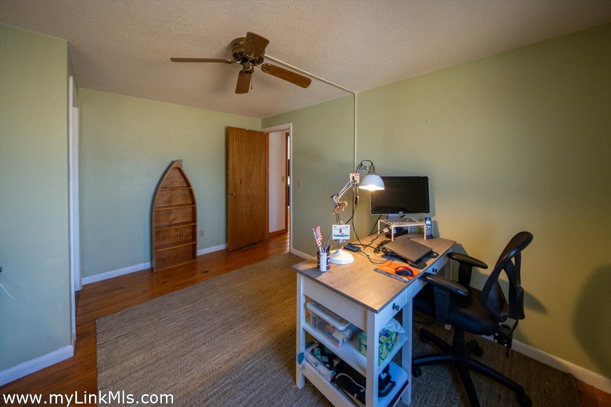 145 Vineyard Meadow Farms Road West Tisbury, MA 02568 - Photo 21 of 36