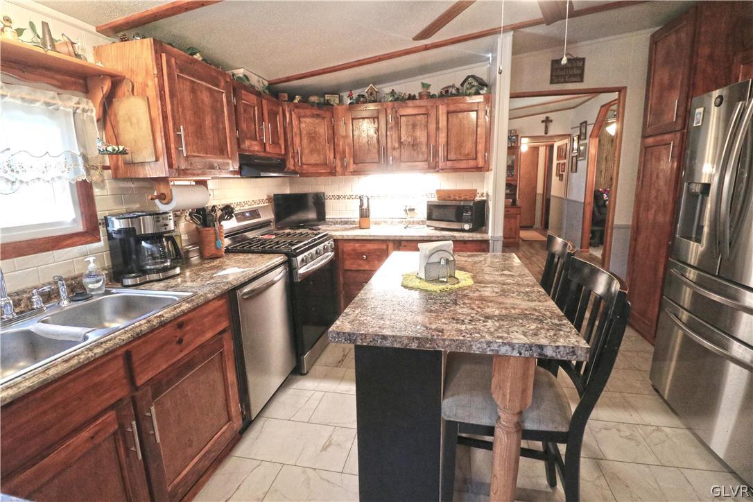 240 Ridge Avenue Ephrata, PA 17522 - Photo 11 of 25 Gallery Image 11