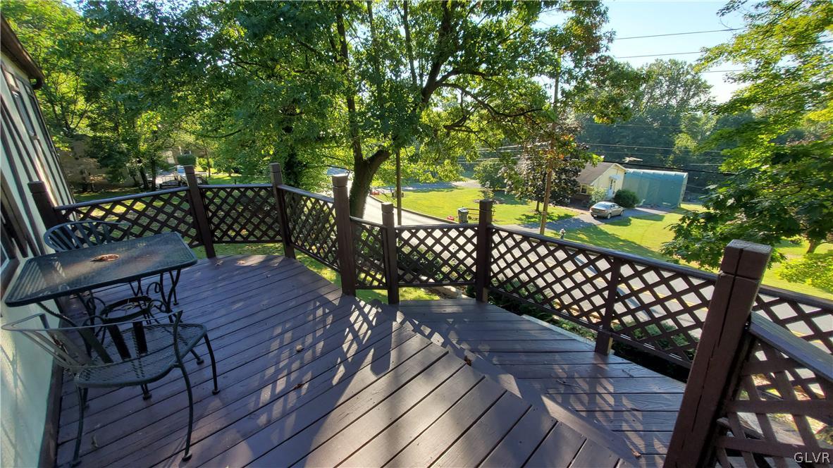 240 Ridge Avenue Ephrata, PA 17522 - Photo 2 of 25 Gallery Image 2