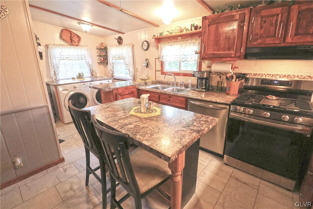 240 Ridge Avenue Ephrata, PA 17522 - Photo 10 of 25 Gallery Image 10