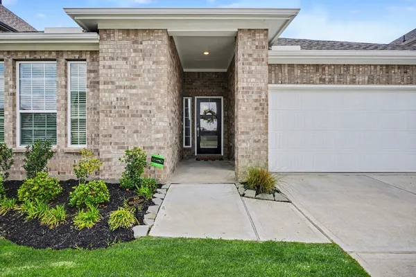 $3,000 | 2214 Lierna Drive, La Marque, TX 77568