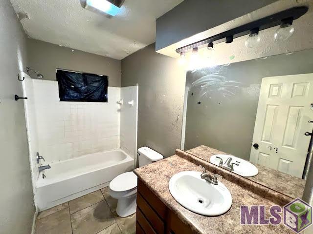 13604 Broad Court Baton Rouge, LA 70810 - Photo 10 of 16 Bathroom