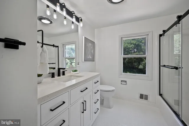 $1,099,000 | 11124 Hunt Club Drive, Potomac, MD 20854