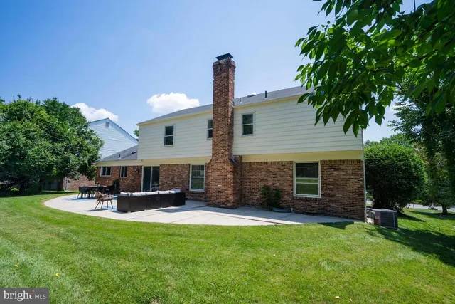 $1,099,000 | 11124 Hunt Club Drive, Potomac, MD 20854