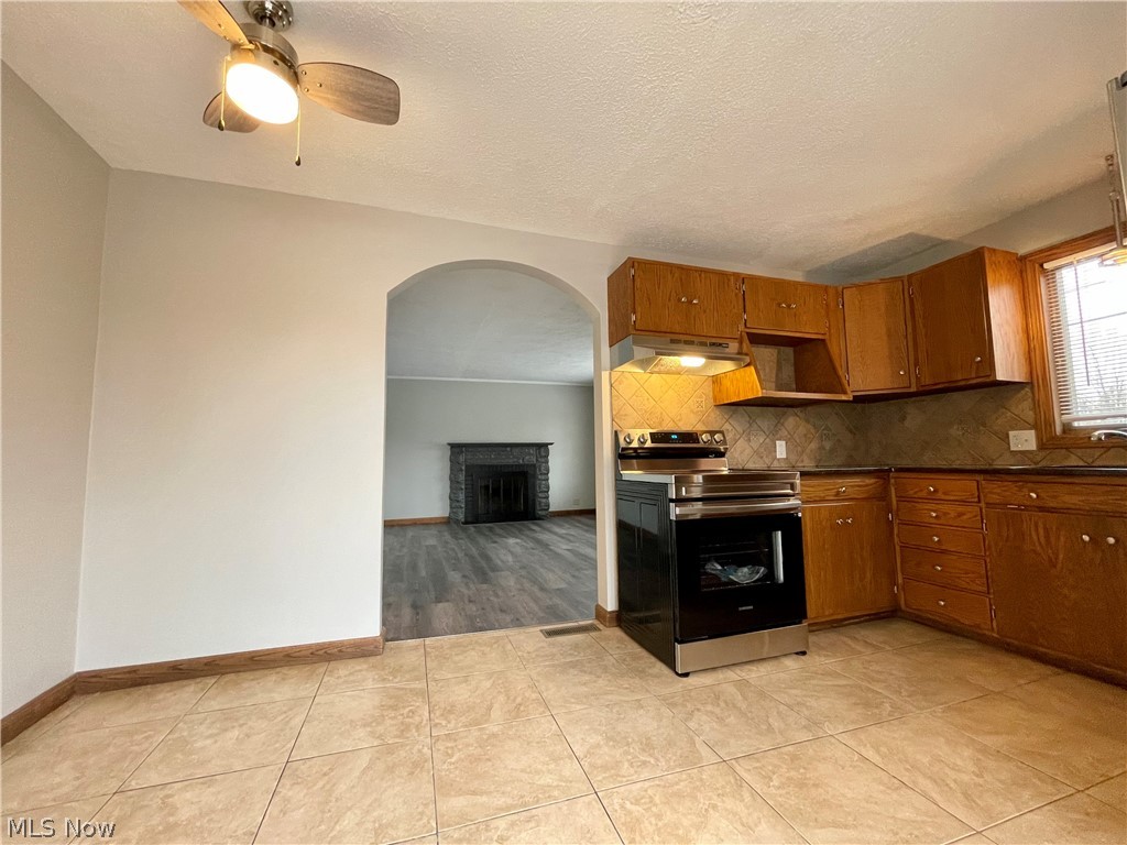 3003 20th Street Northwest Canton, OH 44708 - Photo 12 of 33 Gallery Image 12
