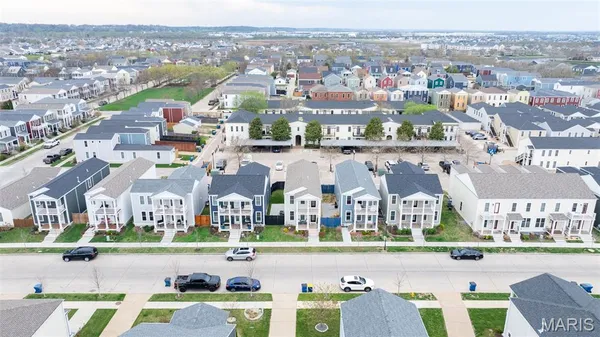 $379,900 | 5085 Barter Street, St. Charles, MO 63301