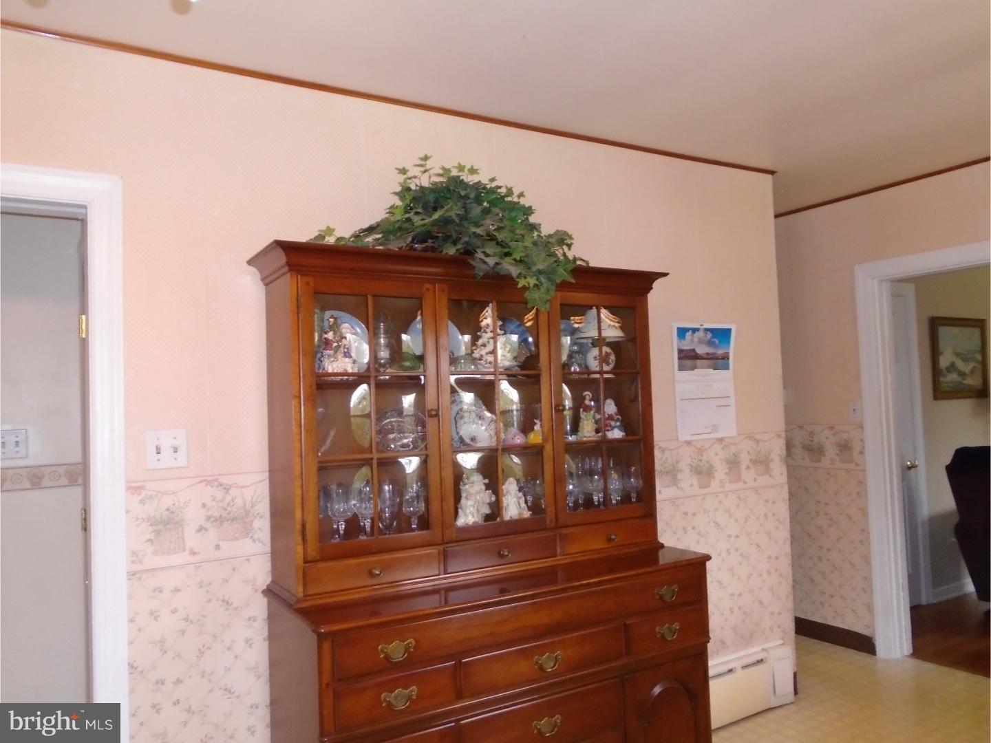 1574 Snell Road Pottstown, PA 19464 - Photo 6 of 20 Gallery Image 6