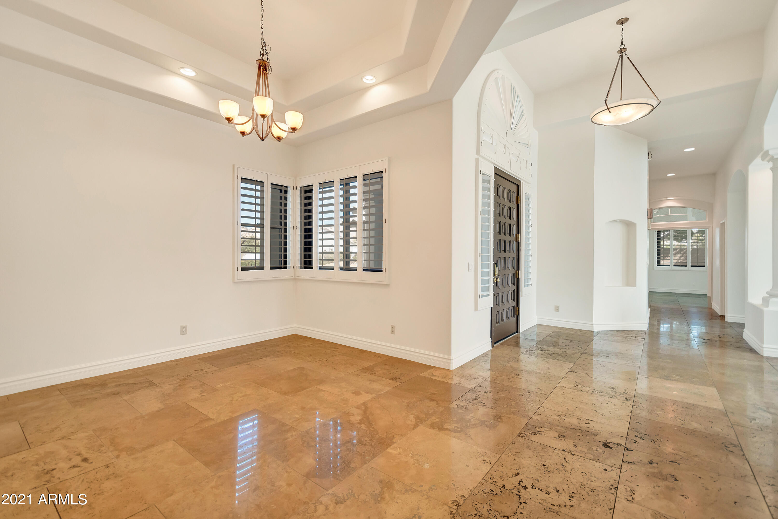3039 East Rock Wren Road Phoenix, AZ 85048 - Photo 8 of 35 8