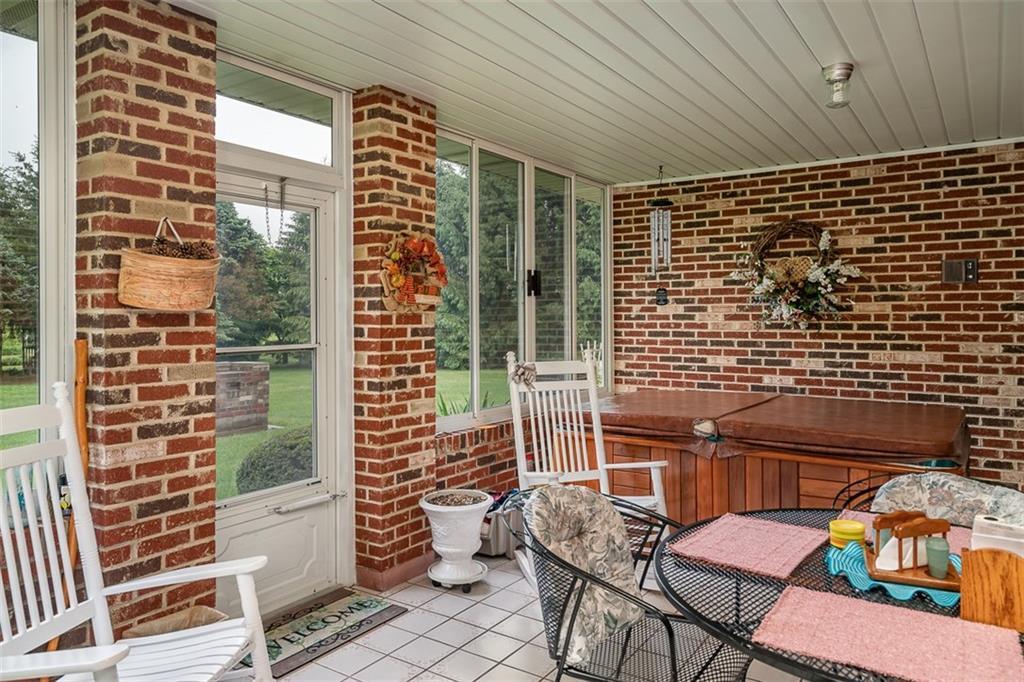 6210 Springfield Jamestown Road Springfield, OH 45502 - Photo 12 of 37