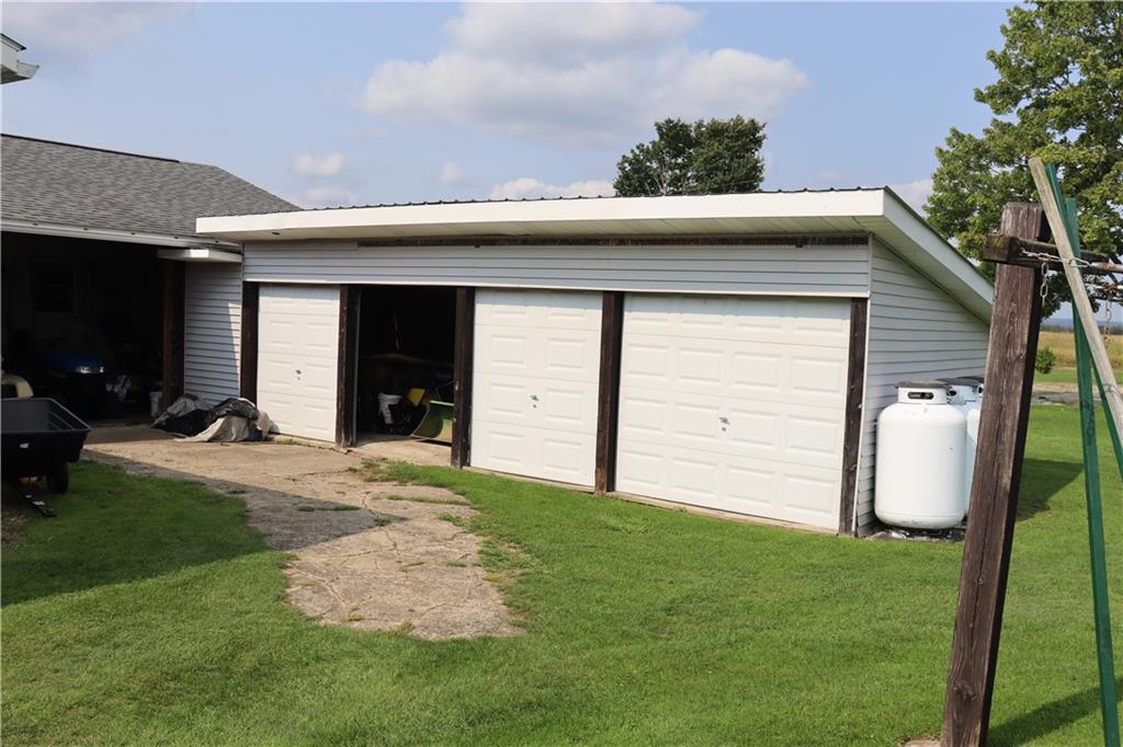 456 Mountain View Road New Florence, PA 15944 - Photo 20 of 25 4 bay machine shed