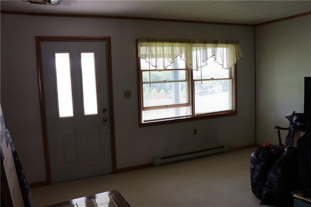 456 Mountain View Road New Florence, PA 15944 - Photo 23 of 25 Living Room