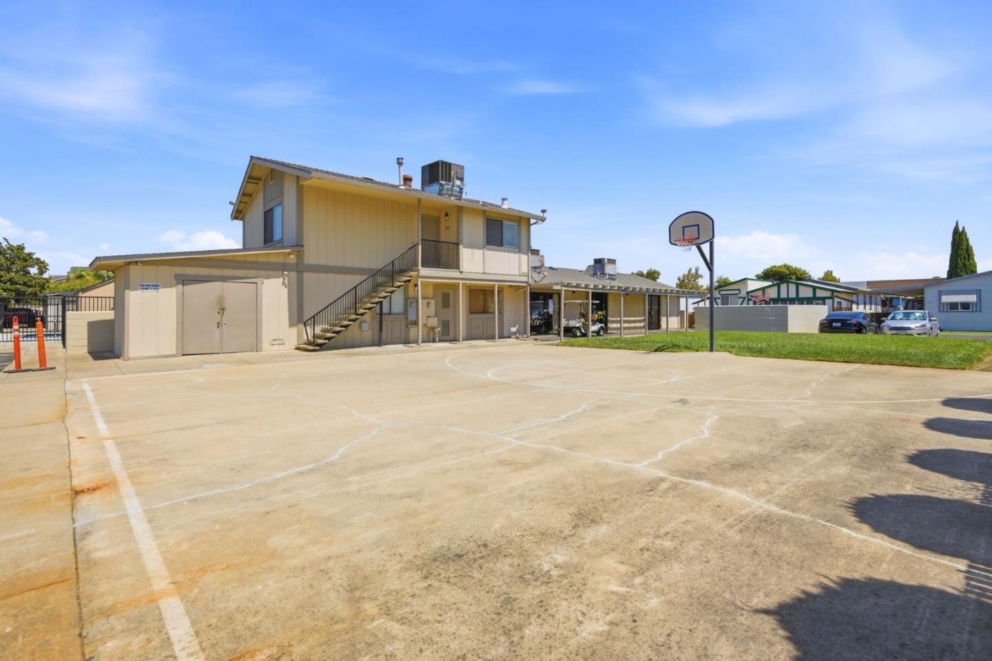 812 West Clover Road, Unit 75 Tracy, CA 95376 - Photo 34 of 36 Gallery Image 34