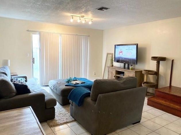 8243 Fairway Road, Unit 8243 Sunrise, FL 33351 - Photo 4 of 20 Photo 4