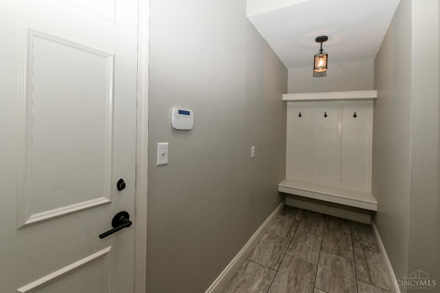 13 Locust Hill Road Cincinnati, OH 45245 - Photo 41 of 50 Gallery Image 41