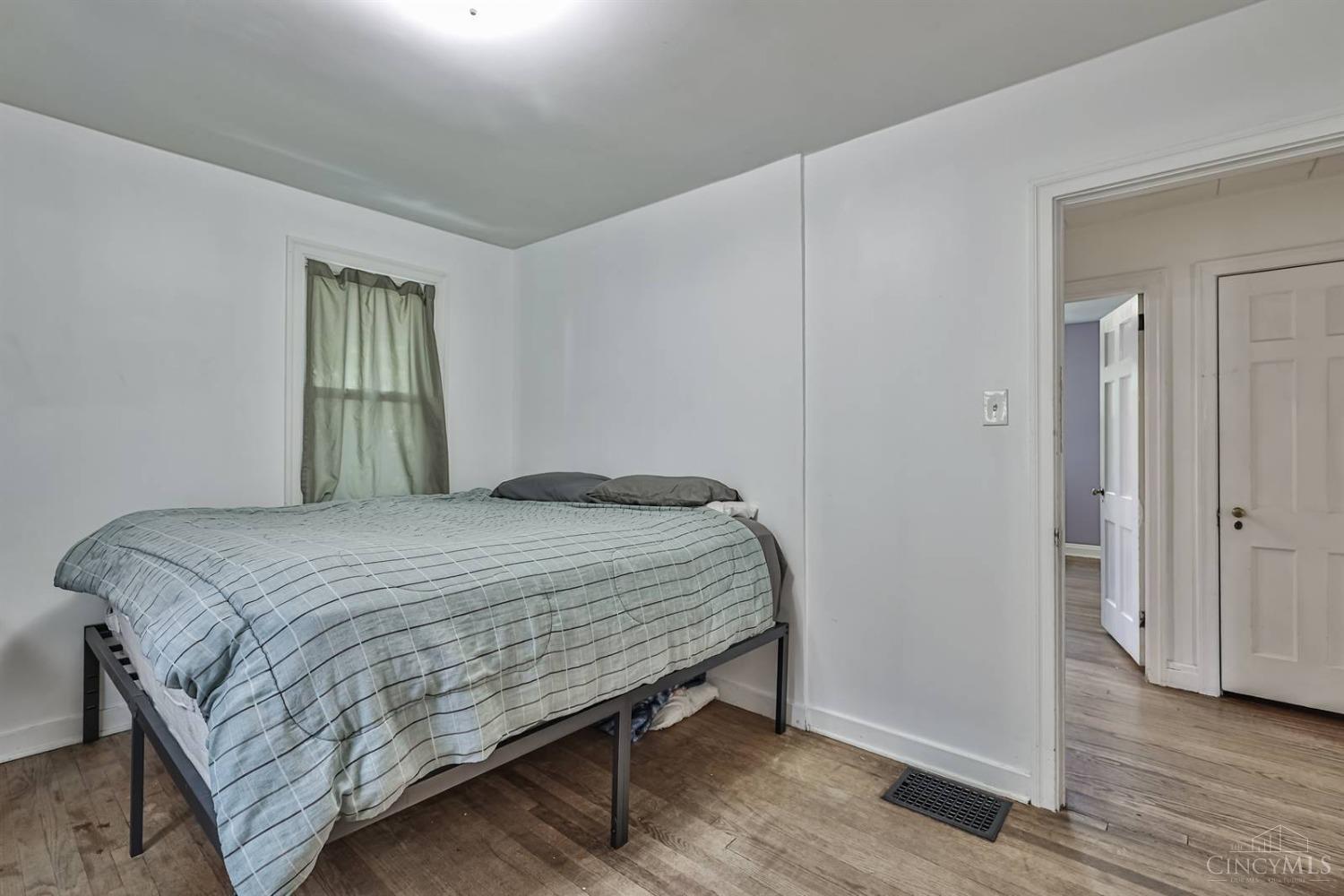 5355 Fox Road Cincinnati, OH 45239 - Photo 16 of 23 Gallery Image 16
