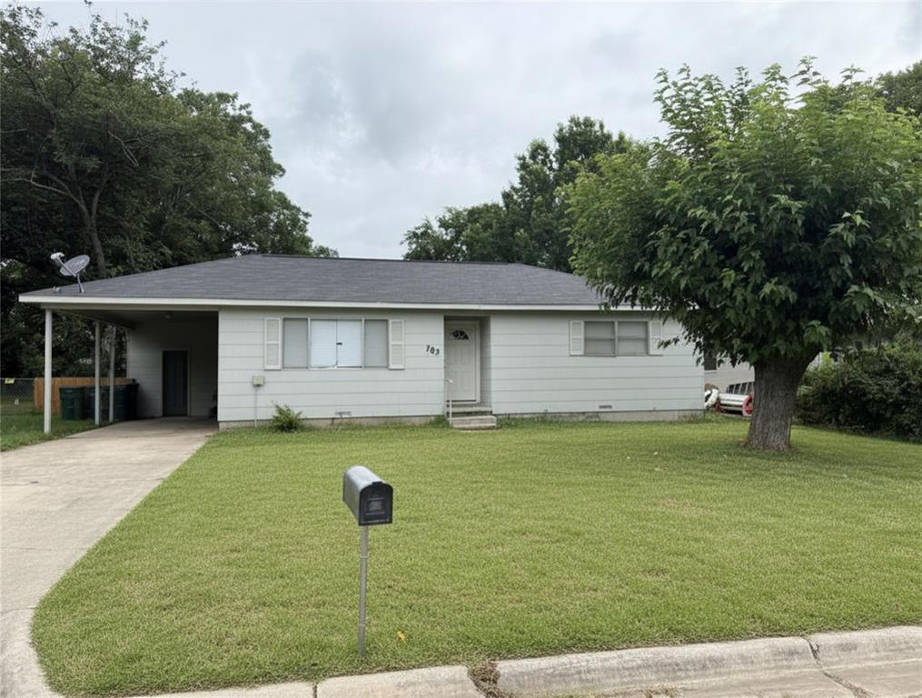 703 Walter Road Gainesville, TX 76240 - Photo 1 of 1