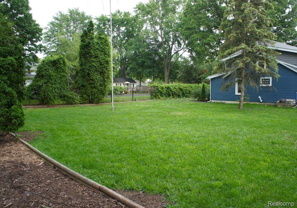 3322 Emmons Avenue Rochester Hills, MI 48307 - Photo 38 of 51