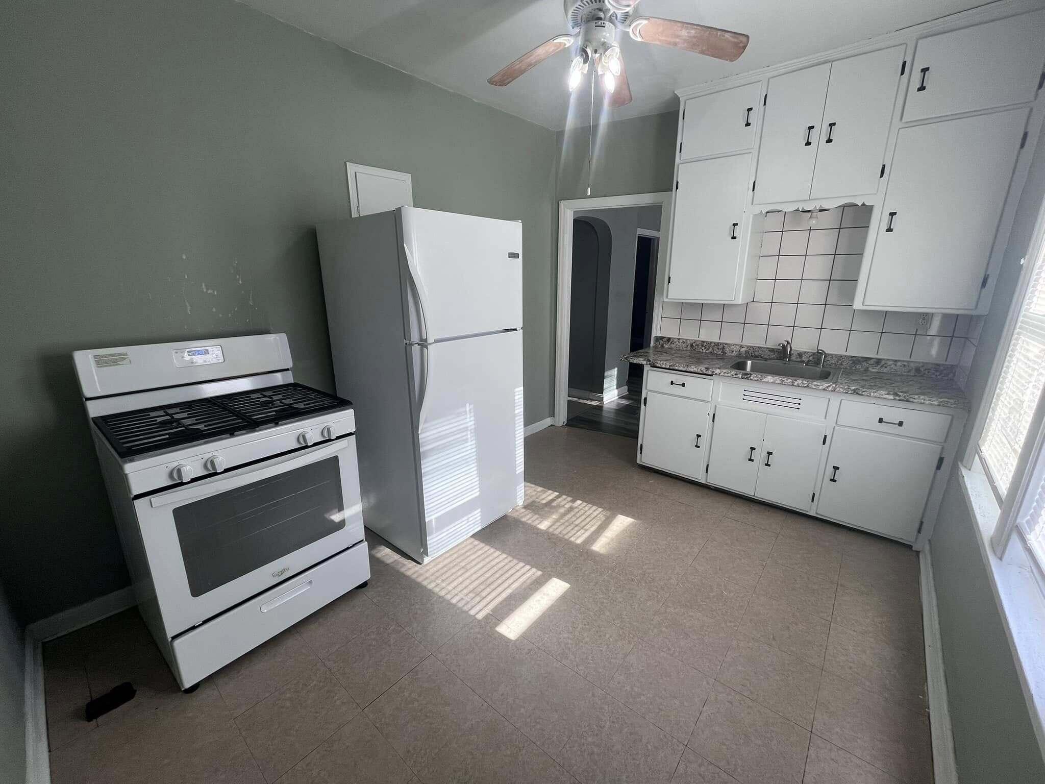 2321 South 12th Street Milwaukee, WI 53215 - Photo 3 of 9 481467371_1454464455522744_7744762738091