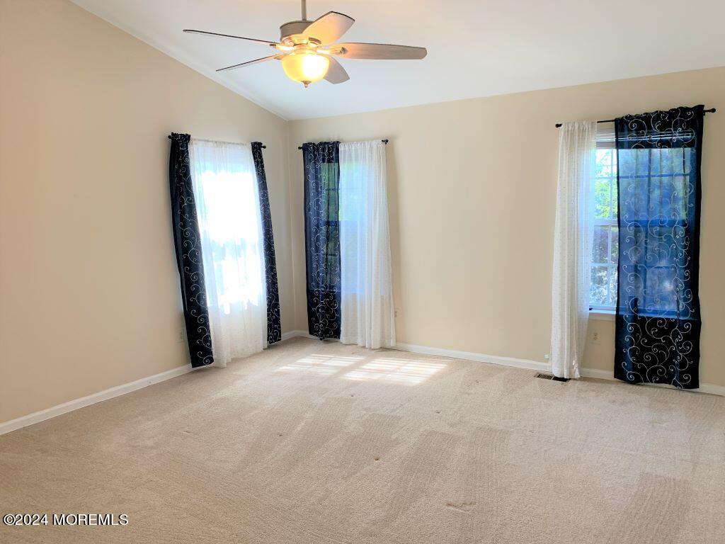 87 Banyan Boulevard Holmdel, NJ 07733 - Photo 11 of 17 11