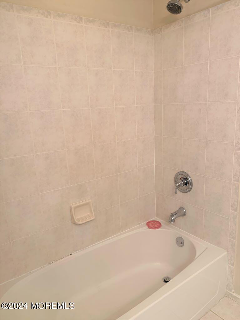 87 Banyan Boulevard Holmdel, NJ 07733 - Photo 16 of 17 16