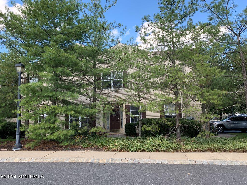 87 Banyan Boulevard Holmdel, NJ 07733 - Photo 3 of 17 3