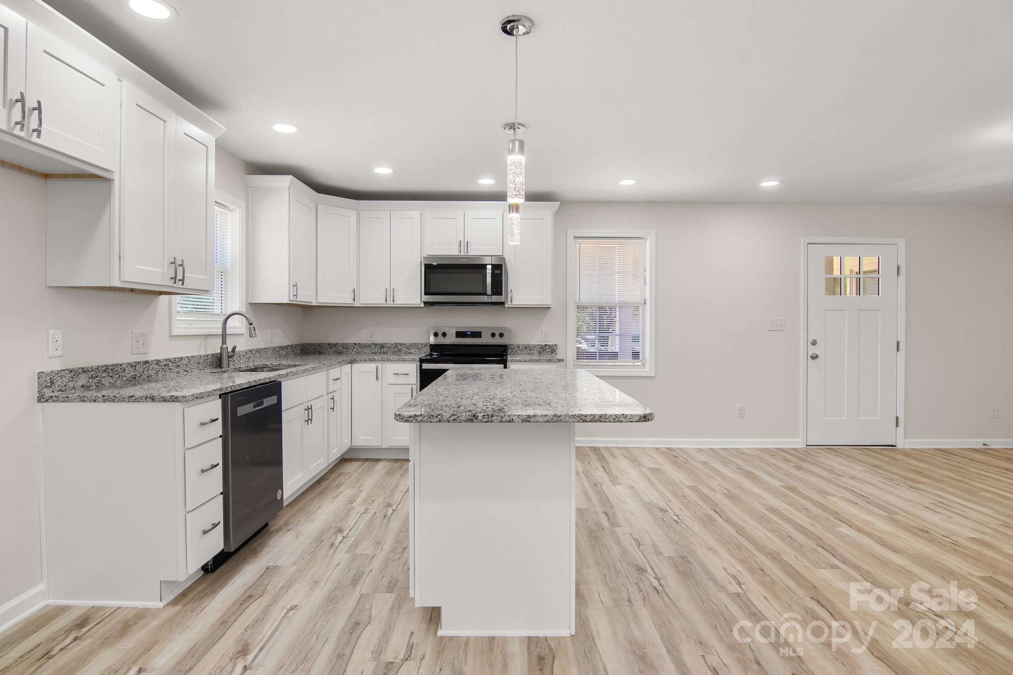 4817 Little Mountain Road Gastonia, NC 28056 - Photo 7 of 37 Gallery Image 7