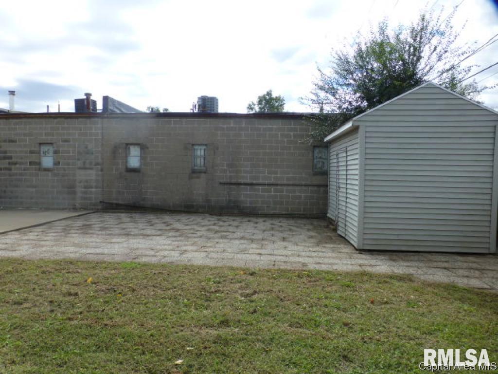 2621 South Spring Street Springfield, IL 62704 - Photo 24 of 25 Gallery Image 24