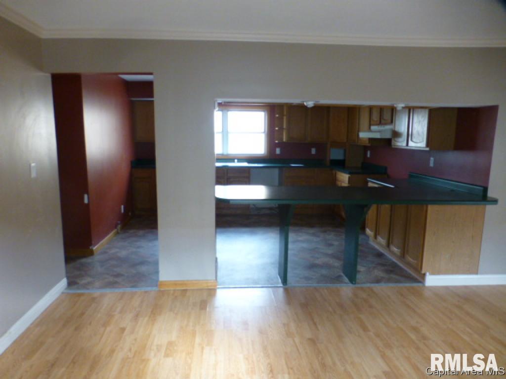 2621 South Spring Street Springfield, IL 62704 - Photo 4 of 25 Gallery Image 4