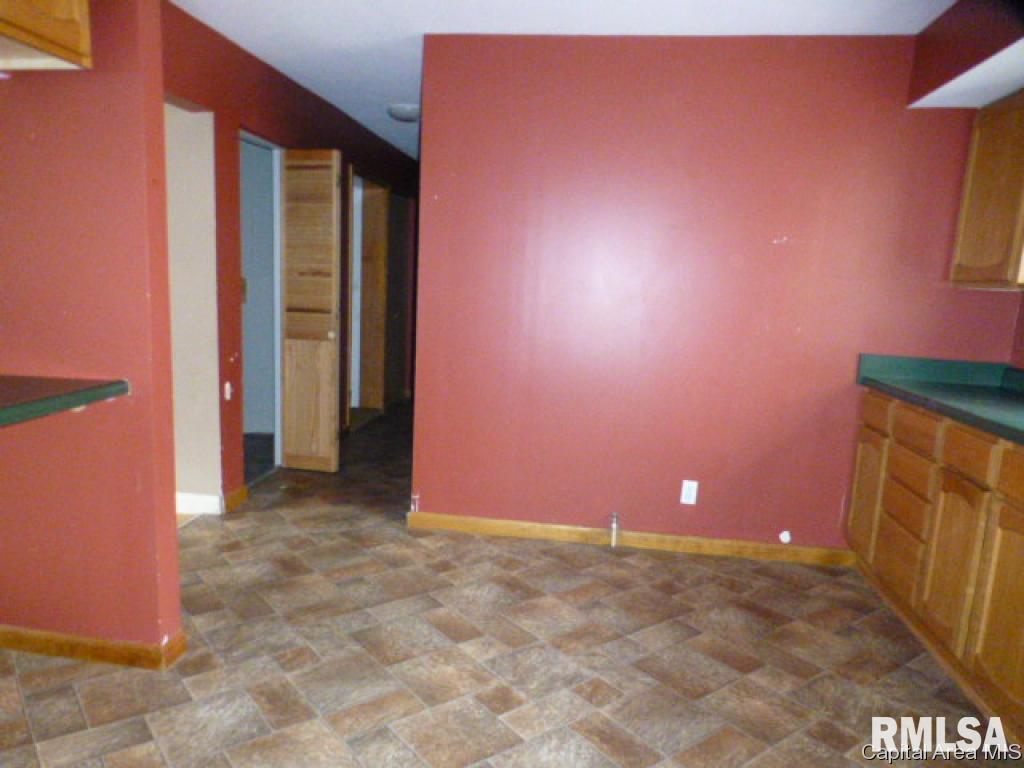 2621 South Spring Street Springfield, IL 62704 - Photo 6 of 25 Gallery Image 6